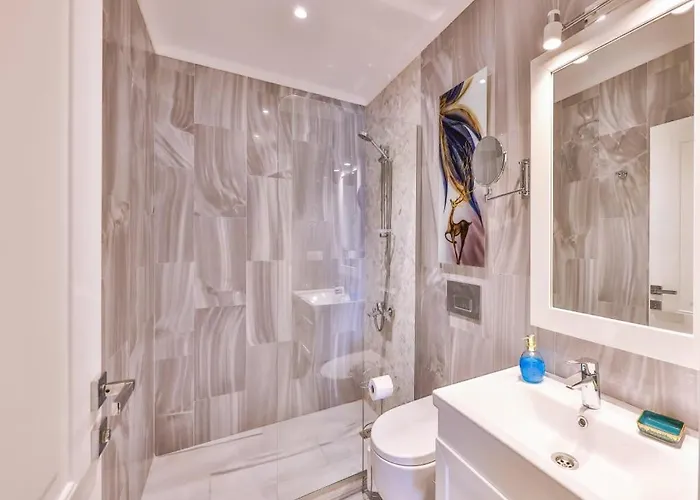 Scenic Hillside With Pool Terrace Kalkan