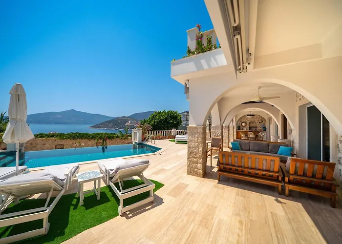 Scenic Hillside With Pool Terrace