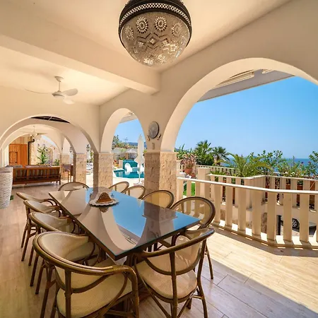 Scenic Hillside With Pool Terrace Villa