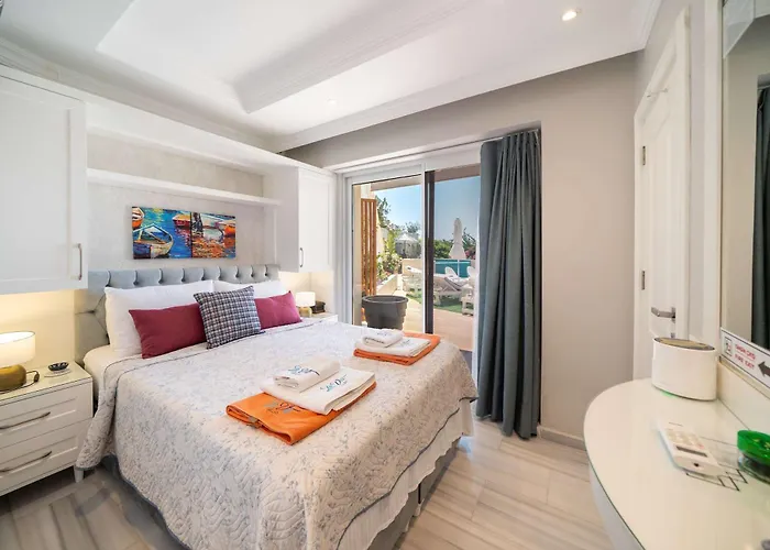 Scenic Hillside With Pool Terrace * Kalkan