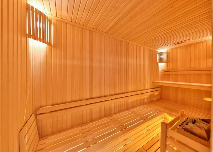 Scenic Hillside With Pool Terrace Villa *