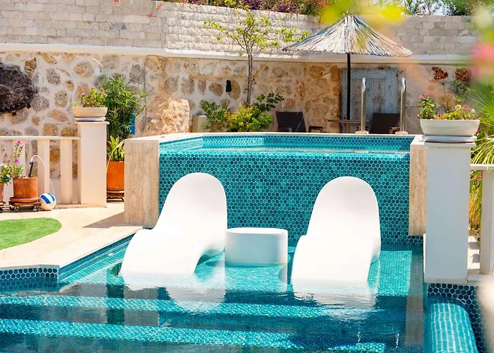 Scenic Hillside With Pool Terrace Villa *