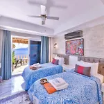 Villa Scenic Hillside With Pool Terrace Kalkan